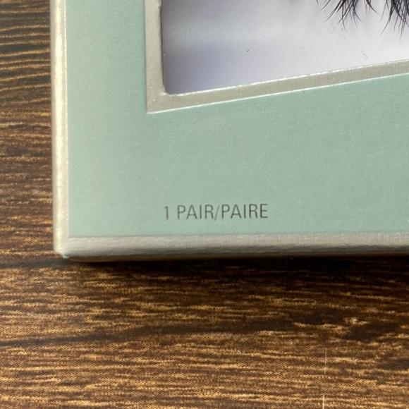 House of Lashes x Sephora | Natalia Dramatic Volume Mink False Eyelashes NWT - Picture 4 of 6